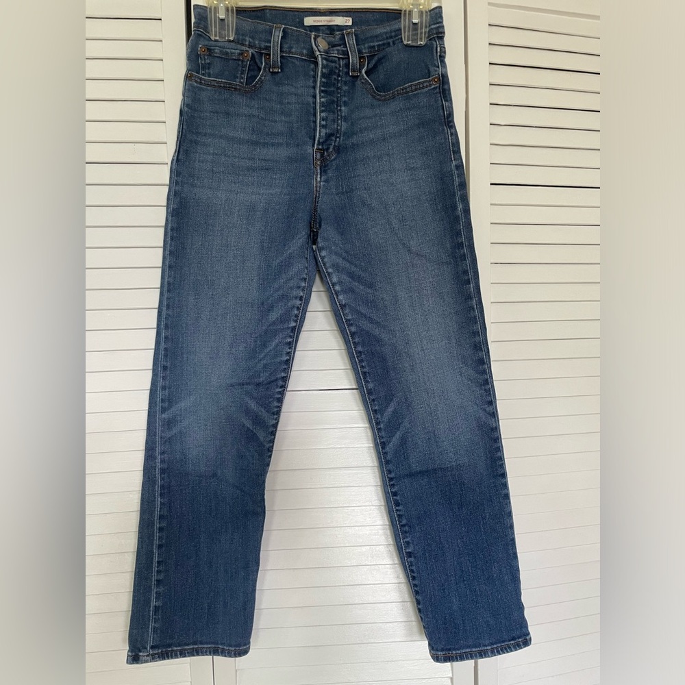 Levi’s wedgie straight cropped jeans